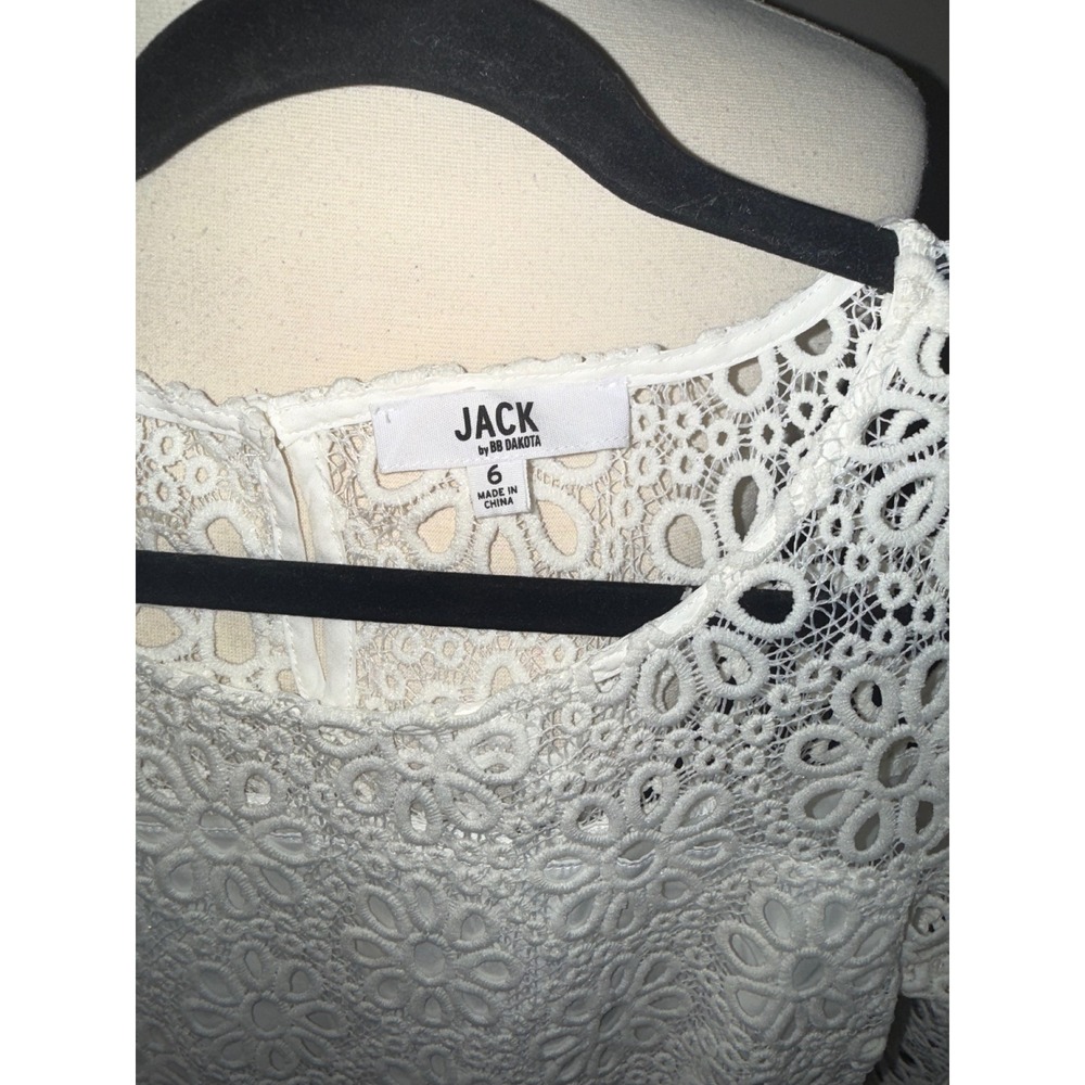 JACK‎ by BB Dakota White Lace Bell Sleeve Fit Flare Dress Size 6 - Picture 2 of 8
